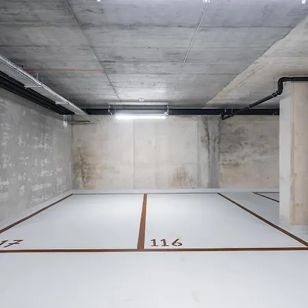 Caffe Luxury King Bed Entire Apartment, Underground Parking Near Promenada Bussiness Center Bucareste