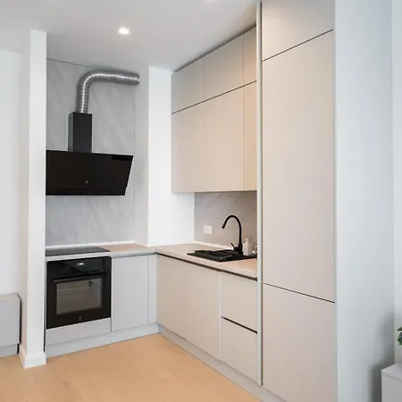 Caffe Luxury King Bed Entire Apartment, Underground Parking Near Promenada Bussiness Center * Bucareste