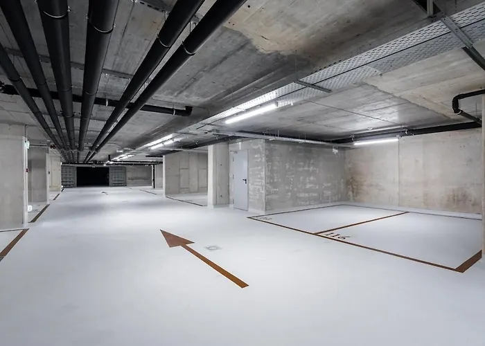Caffe Luxury King Bed Entire Apartment, Underground Parking Near Promenada Bussiness Center Appartamento *