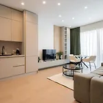 Caffe Luxury King Bed Entire Apartment, Underground Parking Near Promenada Bussiness Center Bucharest