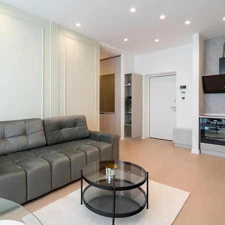 Apartmán Caffe Luxury King Bed Entire Apartment, Underground Parking Near Promenada Bussiness Center Bukurešť