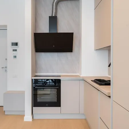 Apartament Caffe Luxury King Bed Entire Apartment, Underground Parking Near Promenada Bussiness Center Bucureşti