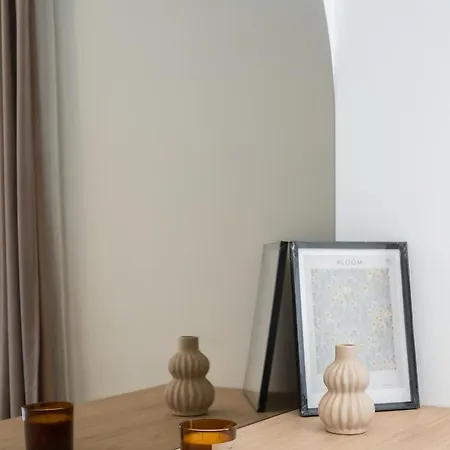 Appartement Caffe Luxury King Bed Entire Apartment, Underground Parking Near Promenada Bussiness Center *