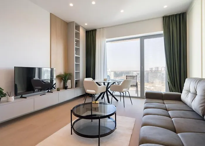 Caffe Luxury King Bed Entire Apartment, Underground Parking Near Promenada Bussiness Center Bukarest